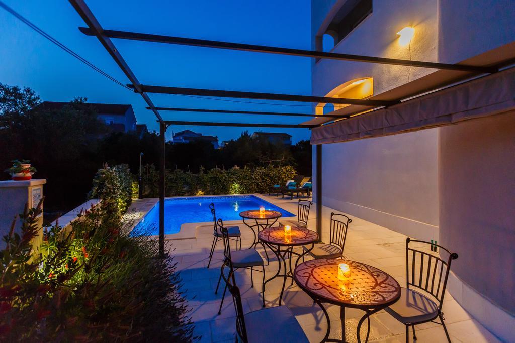 Villa Apartments Katja Trogir Ngoại thất bức ảnh