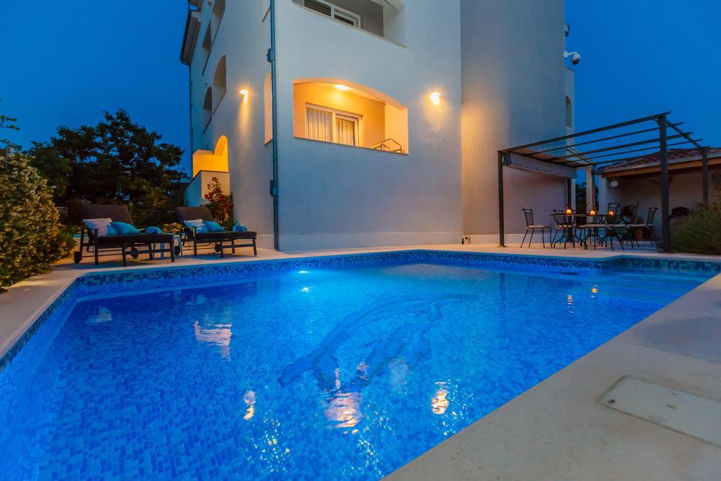 Villa Apartments Katja Trogir Ngoại thất bức ảnh