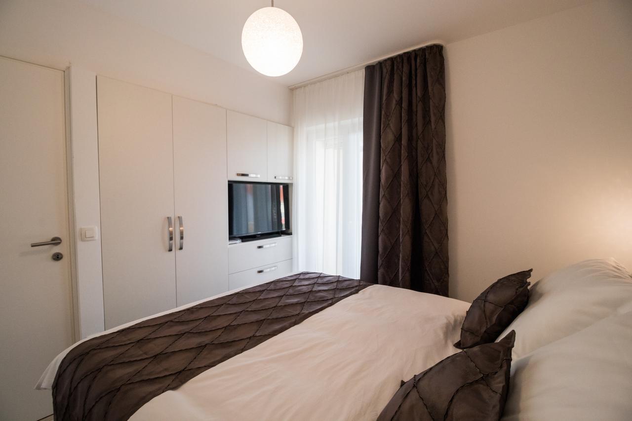 Villa Apartments Katja Trogir Ngoại thất bức ảnh