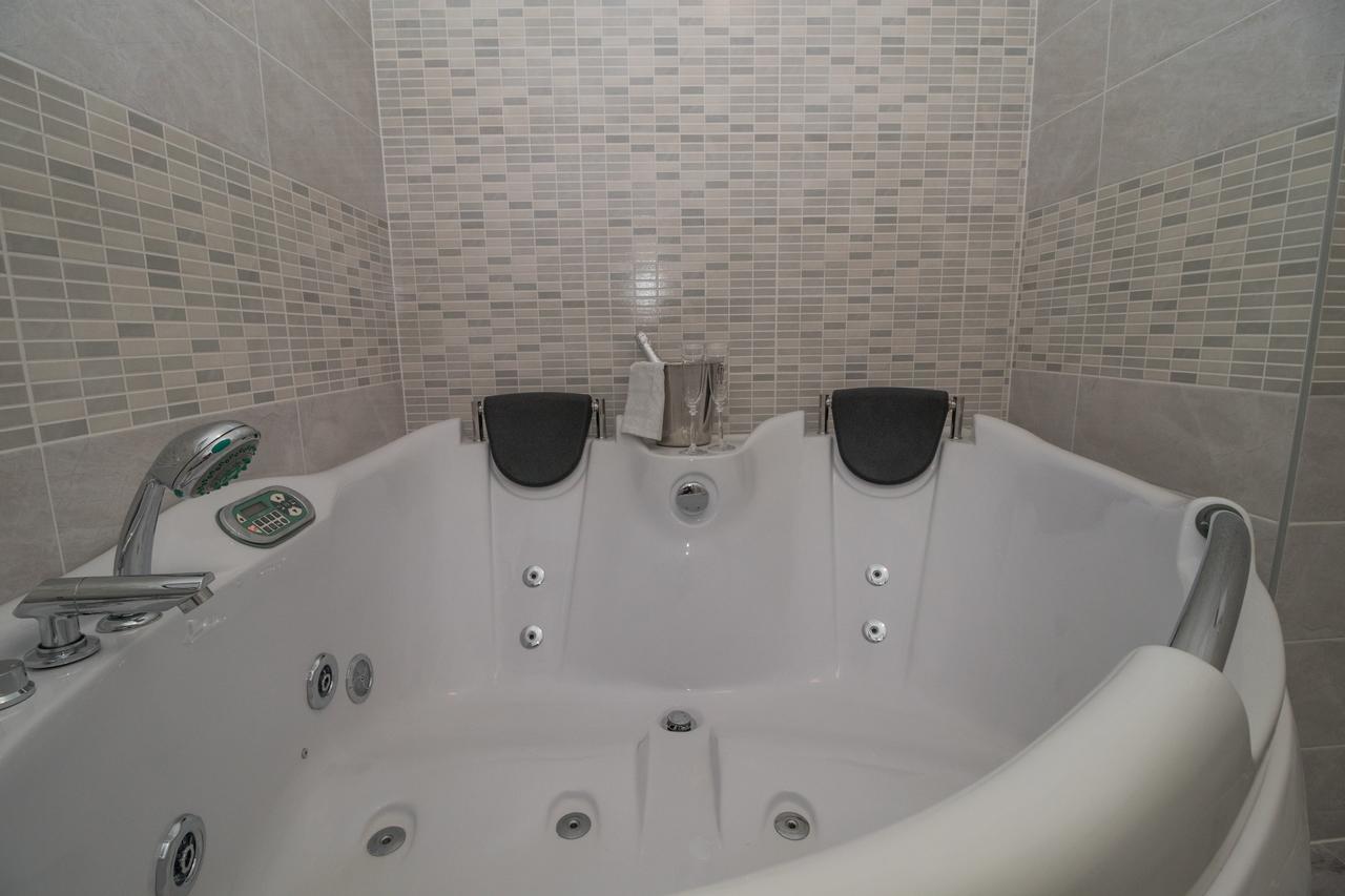 Villa Apartments Katja Trogir Ngoại thất bức ảnh